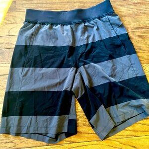 Lululemon men’s striped core shorts L
